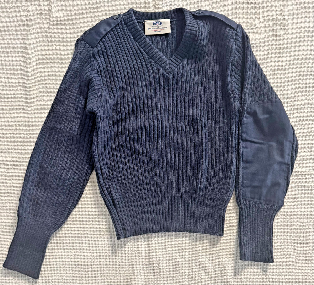 DSCP Guardian Collection Sweater Mens 38R Navy Blue 100% Wool V-Neck Military